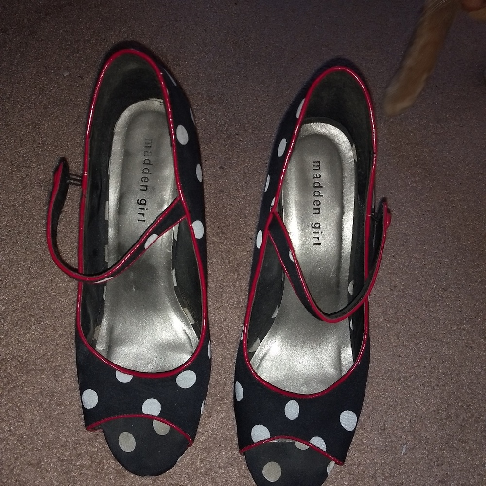 High heel Madden girl shoe